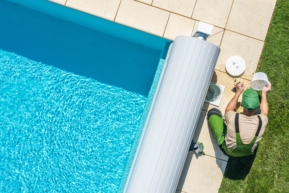 zwembad skimmer leegmaken schoonmaken zwembad skimmer leegmaken schoonmaken
